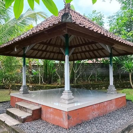 Agung Balangan Homestay 金巴兰 外观 照片